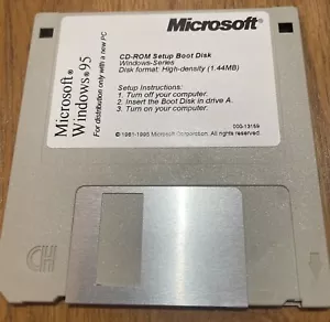 Vintage Microsoft Windows 95 CD-ROM Setup Boot Disk - Picture 1 of 3