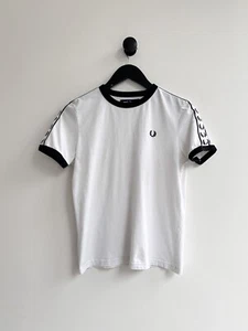 Fred Perry White Logo Tee Shirt Size S Womens - Picture 1 of 6