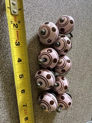 9 Tiradores de Cómoda Shabby Chic Púrpura Lunares Cajón Muebles de Gabinete De Colección? Foto 1 de 4