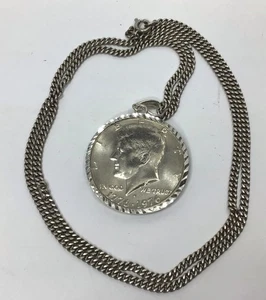 1976 D Kennedy 50c Half Dollar Centennial Coin On Necklace - Picture 1 of 4