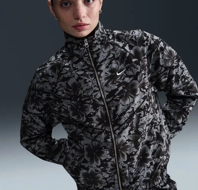 Nike Windrunner UV Protection Full Zip Printed Jacket Black Womens Md HM7285-010 - Image 1 of 4