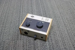 Universal Audio Volt 176 Portable 1x2 USB Type-C Audio/MIDI Interface - Picture 1 of 7