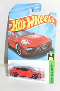 die cast Hot Wheels 38/250 HW GREEN SPEED 2/10 Porsche Panamera E-Hybrid Turismo - Picture 1 of 1