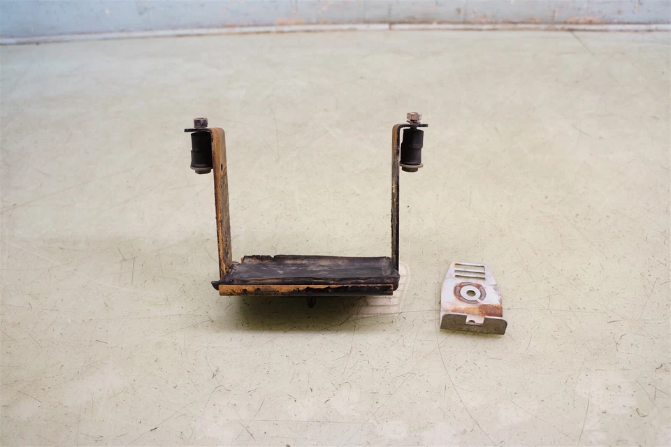 BSA A65 A65T Thunderbolt Lightning 1968 A65L A-65 650cc *Caja de batería 2064  Foto 1 de 4