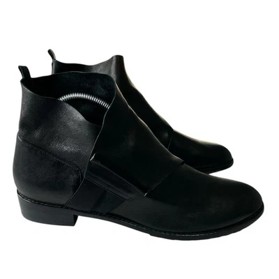 Black Leather Ankle Boots Women Size 10 Side Zip Low Heel Casual Chic - Image 1 of 4