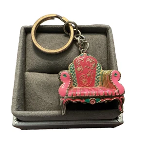 Llavero silla sofá rosa Mackenzie-Childs - Imagen 1 de 6