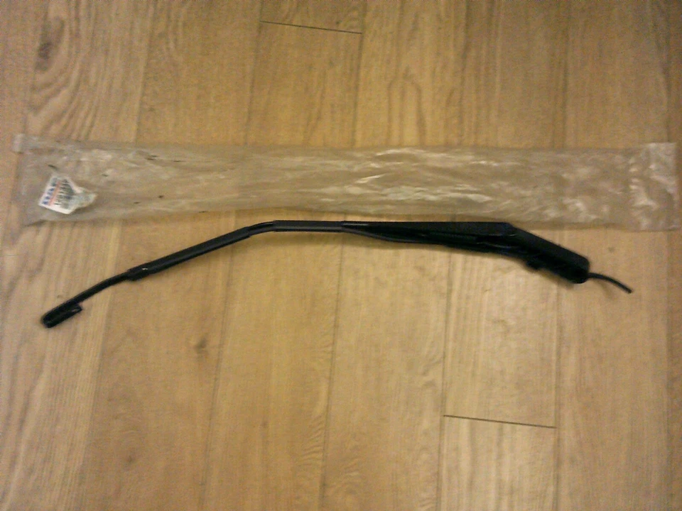 Brazo limpiaparabrisas daf cf genuino nuevo 1261349 Foto 1 de 1