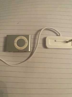 Apple iPod Shuffle 2nd Gen A1204 1GB - With Docking Station - Tested And Working - Image 1 of 3