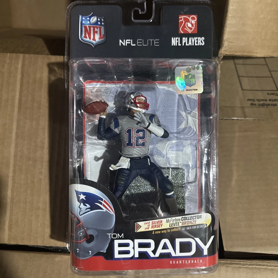 NFL Elite Series Tom Brady action New England Patriots silver jersey variant - Image 1 of 1