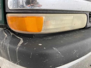 99-02 SILVERADO1500 Park Lamp-Turn Signal (below headlamps) RH - Picture 1 of 1