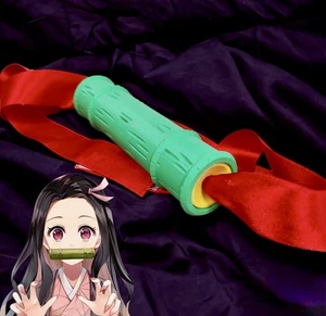 Nezuko Kamado Bambus Maulkorb mit Band Cosplay Requisite 3D gedruckt Halloween Party - Bild 1 von 3