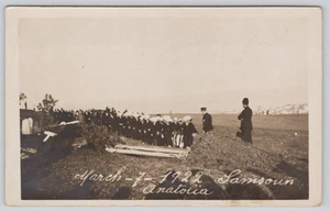 Postcard RPPC Military Funeral Procession Casket 1922 Samsoun Anatolia Turkey - Imagen 1 de 5