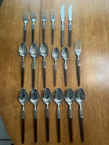 MCM Ecko Eterna LA JOYA Piastrelle Inox con Set di 18 Pezzi Manici in Legno - Foto 1 di 6
