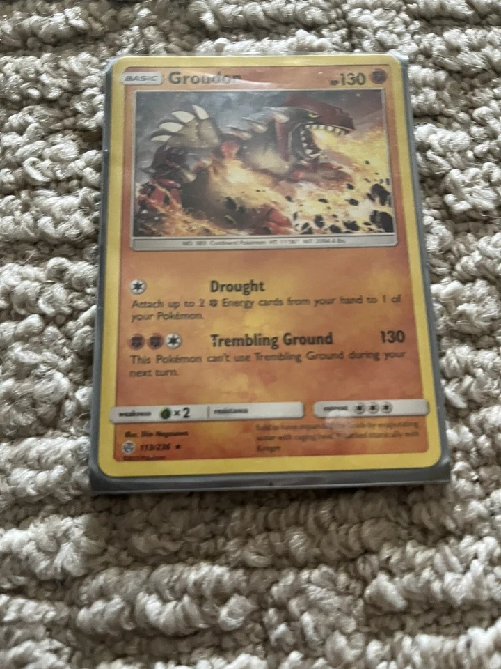 Pokémon TCG Groudon Sun & Moon - Cosmic Eclipse 113/236 Regular Rare - Image 1 of 1