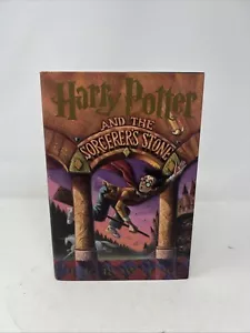 Harry Potter & the Sorcerer's Stone by J. K. Rowling (1998,1st American Edition - Picture 1 of 9