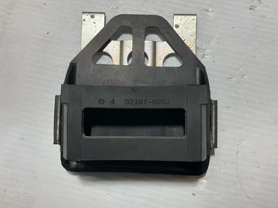 Kawasaki Vulcan Classic 1700 Ecu 2009 soporte de montaje y estuche de goma (OEM) Foto 1 de 4