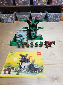 LEGO Castle Set Camouflaged Outpost 6066 - 100% Complete Vintage 1987 Forestmen
