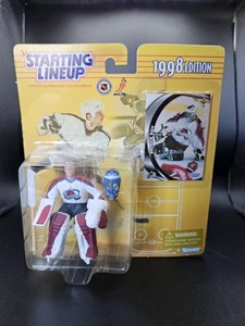 Figurina Patrick Roy Goalie 1998 Starting Lineup nuova sigillata con maschera e bastone - Foto 1 di 6
