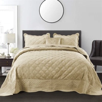 Super Soft Microplush 4-Piece Bedspread Set – Warm, Cozy Bedding for Queen/King - Image 1 of 4