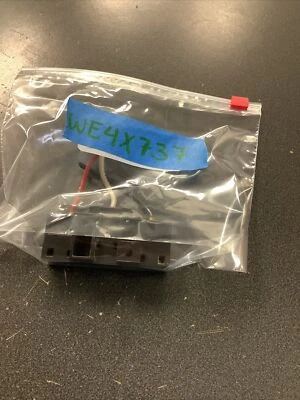 GE LAUNDRY CENTER TERMINAL BLOCK OEM P/N WE4X737 276836 WE04X0737 - Image 1 of 3