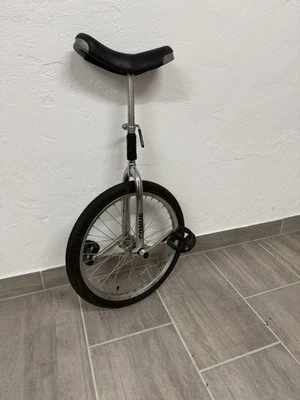 Funktionales Einrad Comus – ideal für Kinder & Einsteiger, 20 ″, gebraucht, 20 € - Bild 1 von 3