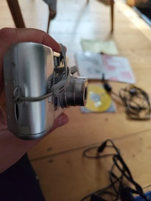 Nikon Coolpix L3 . 5.1MP Digital Camera.  Fully tested and working. - Image 1 of 4