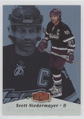 2006 Flair Showcase Upper Level Legacy Collection /100 Scott Niedermayer #4 HOF - Image 1 of 2