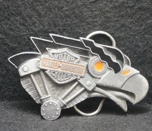 XB13148 GOOD VINTAGE 1992 *HARLEY-DAVIDSON MOTORCYCLES* MANUFACTURER BELT BUCKLE - Picture 1 of 2