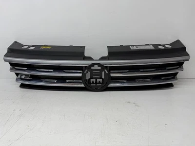 GENUINE Volkswagen Tiguan R Line Centre Front Bumper Grille 5NA853653B - Image 1 of 4