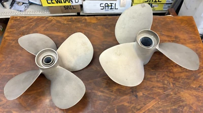 JUEGO DELANTERO Y TRASERO VOLVO PENTA DUO PROP G4 23908034 23908024 ITALIA LE, BRONCE Foto 1 de 4