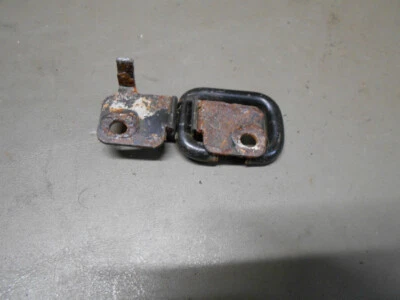 98 99 00 01 Ford Explorer 4 Door Rear Cargo Area Tie Down Clip Hook Bracket - Image 1 of 3