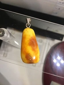 Pendant Butterscotch Honey Amber~ 925 Silver Frame - Picture 1 of 7