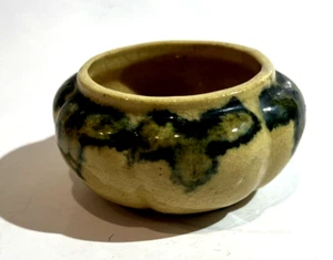 ANTIQUE MINI BOWL: ROSEVILLE? DRIP GLAZE - EARLY 1900's - CARNELIAN? - Picture 1 of 4