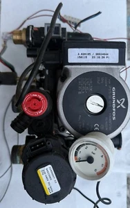 Kit circolatore Pompa Scambiatore Manometro Bar Caldaia Immergas - Foto 1 di 4