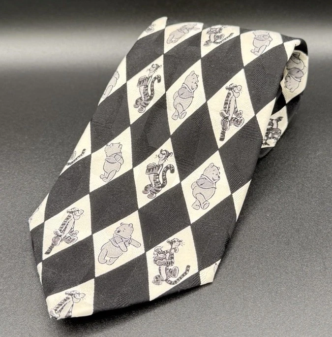 Vintage Disney Winnie the Pooh Gravata Tigre Seda Preto Branco 57,5” X 4” Arlequim - Imagem 1 de 4