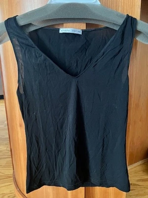 Sarah Pacini 黑色尼龙背心 二手状况完好,尺寸 S — 第 1/3 张图片