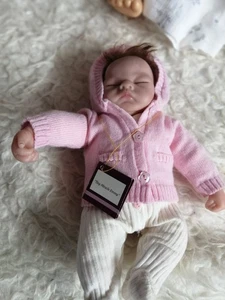 Kleines Wunder Emmy – lebensechte Babypuppe Reborn Bradford - Bild 1 von 7