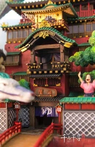 Hayao Miyazaki Series Spirited Away AnimBathhouse Limit 1/1 40 cm STATUA IN MAGAZZINO - Foto 1 di 9