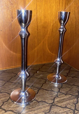 Винтажный набор из 2 серебряных подсвечников Pottery Barn 11 дюймов - Taper-QC-1 2003 блестящие - Изображение 1 из 4