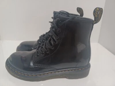 Botas de Combate Dr Martens Negro Charol 1460 J Unisex Niños Jóvenes Talla 2 Foto 1 de 4