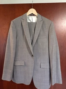 Mens light gray suit wool checkered burgundy wine 38 short (Korea) SMALL TEAR - Picture 1 of 8