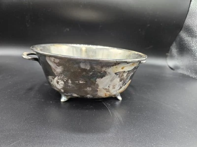 "Plato de plata vintage Wilcox Silverplate Co. hecho a mano cuenco con patas 4,5""X 3"" de alto" Foto 1 de 4