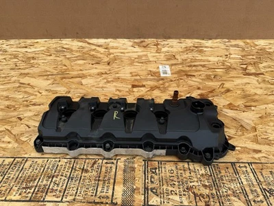 Ford MUSTANG 2015-2017 OEM Destro Lato Passeggero Motore Copertura Valvola 5.0L - Image 1 of 4