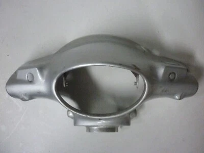 AP8149083 CUPOLINO PORTAFANALE APRILIA SCARABEO 50/100 2TEMPI ARGENTO THRILLER - Immagine 1 di 2