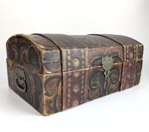 Toy Pirate Treasure Chest with Caribbean Map inside of Lid Vintage 1940s 12 1/2" - Picture 1 of 13
