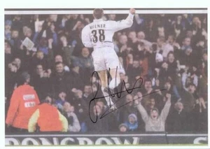 James Milner - Leeds - Foto Firmada - Certificado de Autenticidad (27561) - Imagen 1 de 1