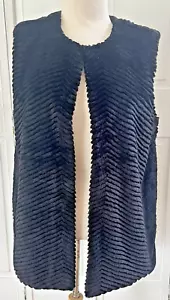 Talbots Faux Fur Open Vest Women's M Black Lined Chevron Lux Mob Wife Boho EUC - Picture 1 of 16