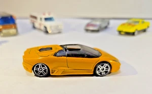Hot Wheels Lamborghini Gallardo Yellow - Picture 1 of 6
