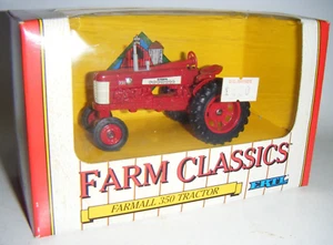 ERTL # 2244 toy FARMALL 350 farm tractor model 1 43 rd trekka trattorre VN M - Picture 1 of 14