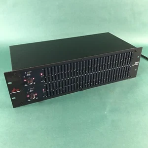 DBX 1231 Stereo Dual 31 Band Graphic EQ Equalizer - Picture 1 of 9